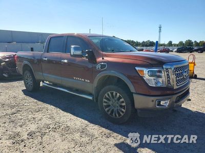 Czwarte zdjęcie samochodu z boku: 2016 NISSAN TITAN XD PLATINUM RESERVE VIN:1N6BA1F47GN506554 - miniatura