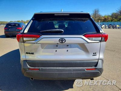 Zdjęcie 6 z 13 samochodu: 2020 TOYOTA RAV4 LE VIN:JTMG1RFV9LD065378 - miniatura