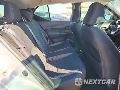 Zdjęcie 10 z 12 samochodu: 2020 NISSAN KICKS VIN:3N1CP5CV1LL527004 - miniatura