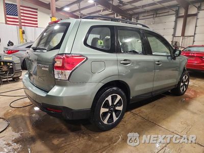 Trzecie zdjęcie samochodu z tyłu: 2017 SUBARU FORESTER 2.5I VIN:JF2SJABC4HH504326 - miniatura