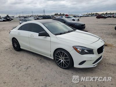 Czwarte zdjęcie samochodu z boku: 2017 MERCEDES-BENZ CLA 250 VIN:WDDSJ4EB3HN472124 - miniatura