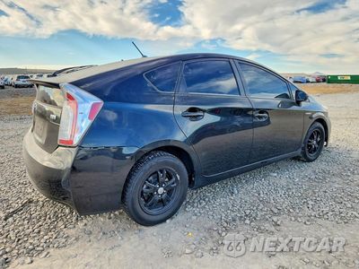 Trzecie zdjęcie samochodu z tyłu: 2015 TOYOTA PRIUS TWO VIN:JTDKN3DU5F1902185 - miniatura