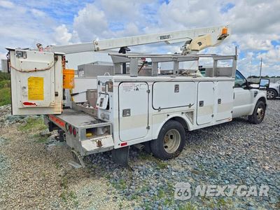 Trzecie zdjęcie samochodu z tyłu: 2008 FORD F350 SUPER DUTY BUCKET TRUCK VIN:1FDWF36518EB34684 - miniatura