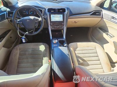 Zdjęcie 8 z 13 samochodu: 2019 FORD FUSION SE VIN:3FA6P0LU3KR187411 - miniatura