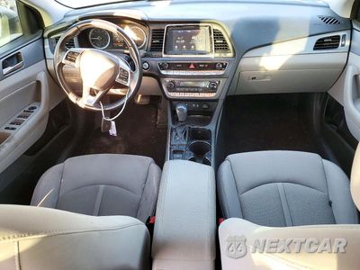 Zdjęcie 8 z 12 samochodu: 2019 HYUNDAI SONATA SEL VIN:5NPE34AF6KH812271 - miniatura