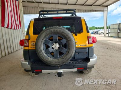 Zdjęcie 6 z 13 samochodu: 2007 TOYOTA FJ CRUISER BASE VIN:JTEBU11F170018003 - miniatura