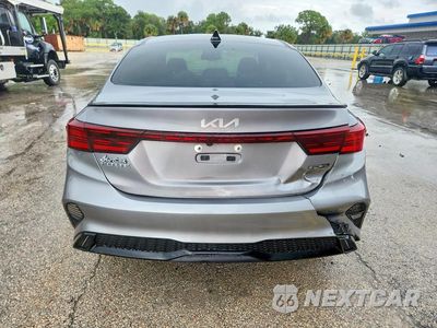 Zdjęcie 6 z 13 samochodu: 2024 KIA FORTE GT LINE VIN:3KPF54AD3RE785915 - miniatura