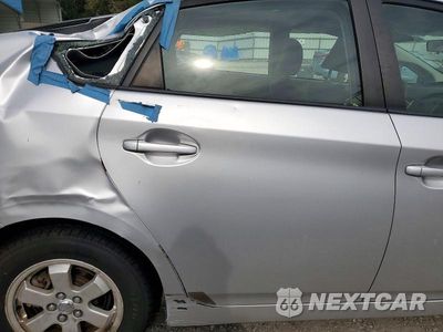 Zdjęcie 10 z 12 samochodu: 2010 TOYOTA PRIUS III VIN:JTDKN3DU4A0089081 - miniatura