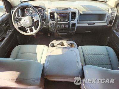 Zdjęcie 8 z 12 samochodu: 2016 RAM 1500 ST VIN:1C6RR7FT1GS392788 - miniatura