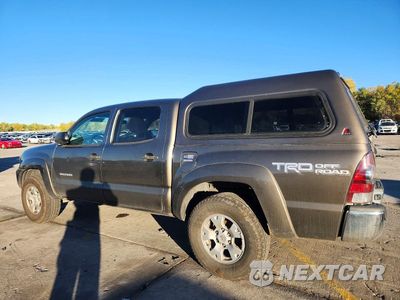 Drugie zdjęcie samochodu z przodu: 2014 TOYOTA TACOMA V6 VIN:3TMLU4EN7EM159745 - miniatura