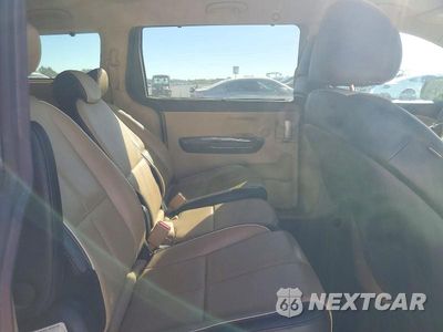Zdjęcie 11 z 13 samochodu: 2015 KIA SEDONA EX VIN:KNDMC5C13F6056451 - miniatura