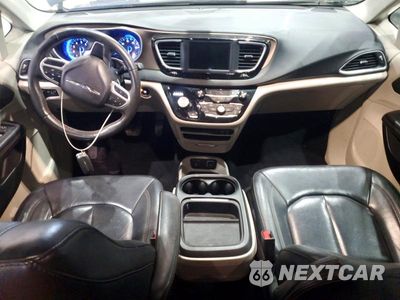 Zdjęcie 8 z 14 samochodu: 2019 CHRYSLER PACIFICA TOURING L VIN:2C4RC1BG6KR554537 - miniatura
