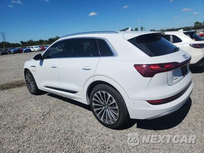 Drugie zdjęcie samochodu z przodu: 2019 AUDI E-TRON PRESTIGE VIN:WA1VAAGE1KB024979 - miniatura
