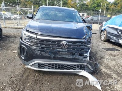 Piąte zdjęcie samochodu w środku: 2026 VOLKSWAGEN ATLAS CROSS SPORT SE VIN:1V2HC2CA9TC215548 - miniatura
