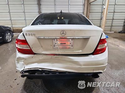 Zdjęcie 6 z 12 samochodu: 2011 MERCEDES-BENZ C 300 VIN:WDDGF5EB4BR134969 - miniatura