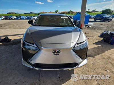 Piąte zdjęcie samochodu w środku: 2024 LEXUS RZ 300E VIN:JTJABABB1RA003335 - miniatura