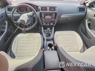 Zdjęcie 8 z 12 samochodu: 2016 VOLKSWAGEN JETTA SPORT VIN:3VWB17AJ4GM304782 - miniatura