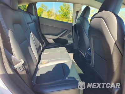 Zdjęcie 10 z 12 samochodu: 2023 TESLA MODEL Y VIN:7SAYDGEE9PA080209 - miniatura