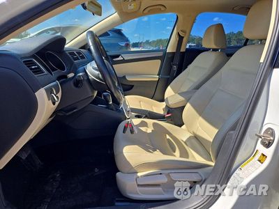 Zdjęcie 7 z 12 samochodu: 2018 VOLKSWAGEN JETTA SE VIN:3VWDB7AJXJM229096 - miniatura