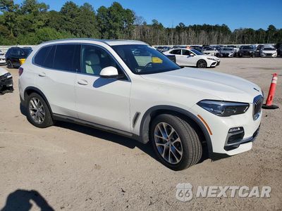 Czwarte zdjęcie samochodu z boku: 2020 BMW X5 SDRIVE 40I VIN:5UXCR4C07LLE30411 - miniatura