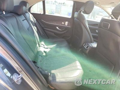 Zdjęcie 10 z 12 samochodu: 2018 MERCEDES-BENZ E 300 4MATIC VIN:WDDZF4KB6JA444268 - miniatura