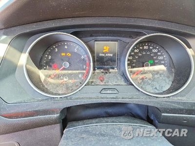 Zdjęcie 9 z 13 samochodu: 2018 VOLKSWAGEN TIGUAN S VIN:3VV1B7AX5JM119486 - miniatura