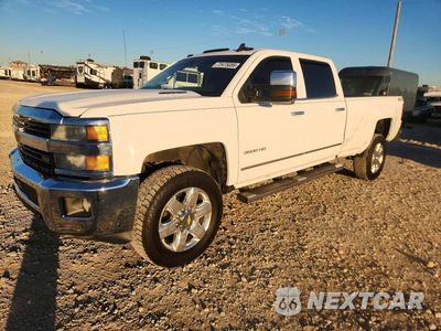 2015 CHEVROLET SILVERADO K3500 LTZ 1GC4K0E81FF676246 - główne zdjęcie licytacji z USA - miniatura