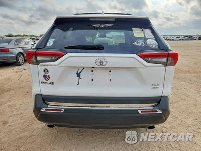Zdjęcie 6 z 12 samochodu: 2021 TOYOTA RAV4 XLE VIN:2T3P1RFV3MW176545 - miniatura