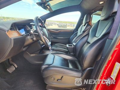 Zdjęcie 7 z 12 samochodu: 2018 TESLA MODEL X VIN:5YJXCDE2XJF142611 - miniatura