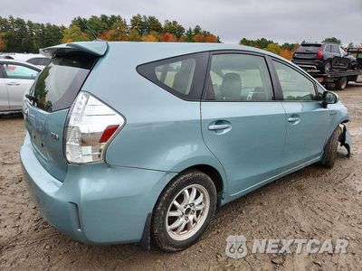 Trzecie zdjęcie samochodu z tyłu: 2013 TOYOTA PRIUS V THREE VIN:JTDZN3EU7D3219774 - miniatura