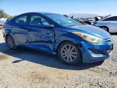 Czwarte zdjęcie samochodu z boku: 2015 HYUNDAI ELANTRA SE VIN:KMHDH4AE0FU392373 - miniatura