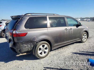 Trzecie zdjęcie samochodu z tyłu: 2020 TOYOTA SIENNA LE VIN:5TDKZ3DC2LS049318 - miniatura
