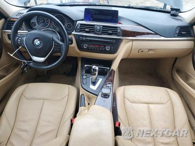 Zdjęcie 8 z 12 samochodu: 2014 BMW 328 XI VIN:WBA3B3C56EJ980509 - miniatura