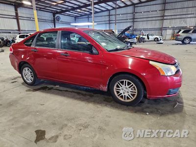 Czwarte zdjęcie samochodu z boku: 2010 FORD FOCUS SE VIN:1FAHP3FN5AW222010 - miniatura