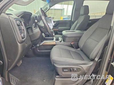 Zdjęcie 7 z 12 samochodu: 2021 CHEVROLET SILVERADO K1500 RST VIN:1GCPYEEK7MZ131295 - miniatura