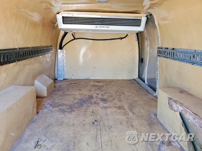 Zdjęcie 10 z 13 samochodu: 2012 CHEVROLET EXPRESS 2500 CARGO REFRIGERATED DELIVERY VAN VIN:1GCWGGCA0C1152720 - miniatura
