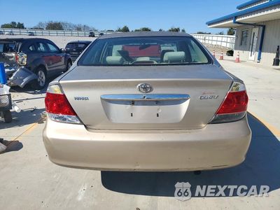 Zdjęcie 6 z 12 samochodu: 2005 TOYOTA CAMRY STANDARD VIN:4T1BE32K35U419563 - miniatura