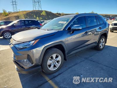 2025 TOYOTA RAV4 XLE 2T3P1RFV4SC521726 - główne zdjęcie licytacji z USA - miniatura