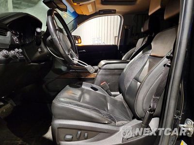 Zdjęcie 7 z 13 samochodu: 2018 CHEVROLET TAHOE K1500 LT VIN:1GNSKBKCXJR388266 - miniatura