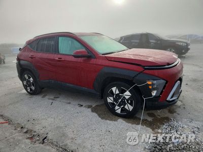 Czwarte zdjęcie samochodu z boku: 2025 HYUNDAI KONA SEL VIN:KM8HB3AB3SU193606 - miniatura