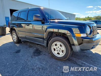 Czwarte zdjęcie samochodu z boku: 2016 JEEP PATRIOT SPORT VIN:1C4NJPBB8GD683756 - miniatura