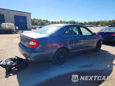 Trzecie zdjęcie samochodu z tyłu: 2004 TOYOTA CAMRY LE VIN:4T1BE32K24U879599 - miniatura