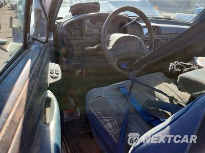 Zdjęcie 8 z 13 samochodu: 1997 FORD F250 VIN:1FTHF26H4VEB34403 - miniatura