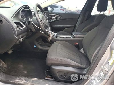 Zdjęcie 7 z 12 samochodu: 2015 CHRYSLER 200 LIMITED VIN:1C3CCCAB0FN744641 - miniatura