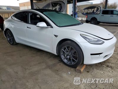 Czwarte zdjęcie samochodu z boku: 2020 TESLA MODEL 3 VIN:5YJ3E1EA9LF632779 - miniatura