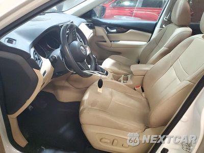 Zdjęcie 7 z 13 samochodu: 2017 NISSAN ROGUE SL VIN:5N1AT2MV1HC752342 - miniatura