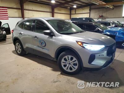 Czwarte zdjęcie samochodu z boku: 2023 FORD ESCAPE VIN:1FMCU9FN9PUA08993 - miniatura