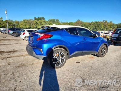 Trzecie zdjęcie samochodu z tyłu: 2019 TOYOTA C-HR XLE VIN:JTNKHMBX6K1055340 - miniatura