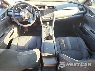 Zdjęcie 8 z 12 samochodu: 2018 HONDA CIVIC EX VIN:2HGFC2F75JH560886 - miniatura