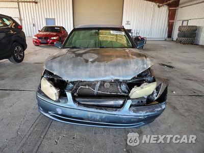 Piąte zdjęcie samochodu w środku: 2001 TOYOTA CAMRY LE VIN:JT2BG22K910595472 - miniatura